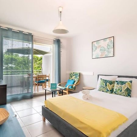 Flamboyant - Studio 2 Personnes Avec Lit De Qualite Hoteliere Separable Pour Couple Ou Amis Avec Tres Belle Terrasse A 12 Min A Pied Ou 4 Min En Voiture Du Lagon De L'Ermitage - St Gilles Les Bains La Saline Les Bains Exterior photo